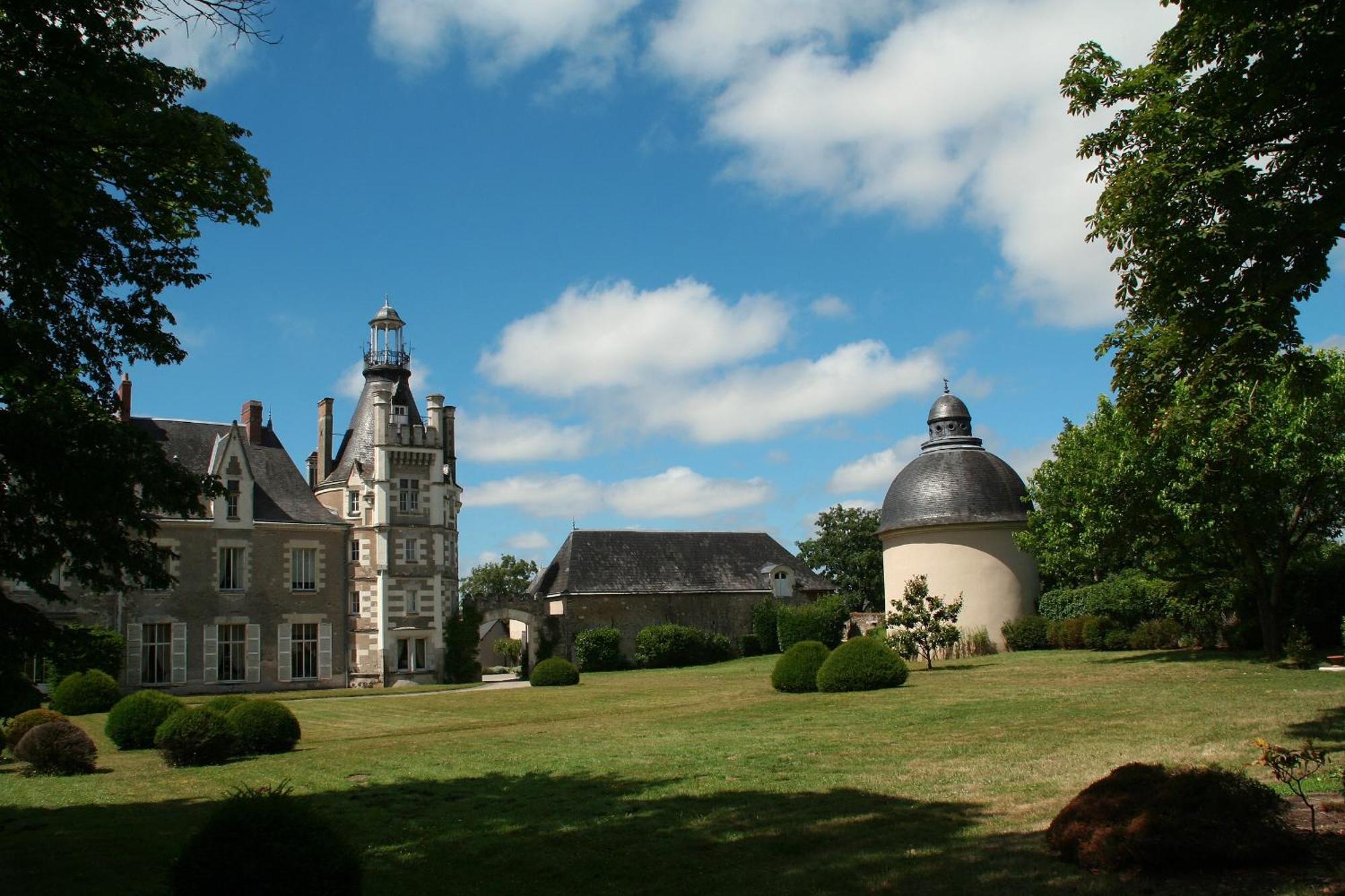 Chateau De Thouare 외부 사진